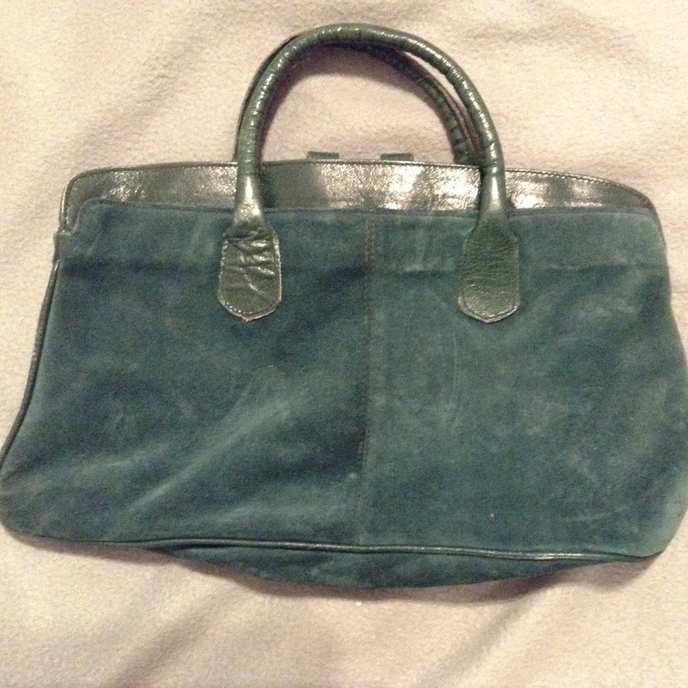 Love Green? Vintage Joseph Magnin Suede bag plus 1